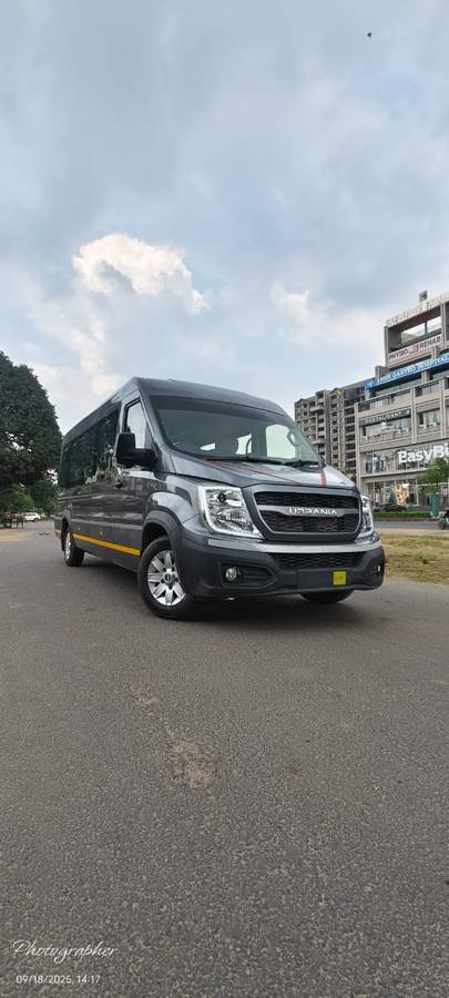 12 seater Force Urbania